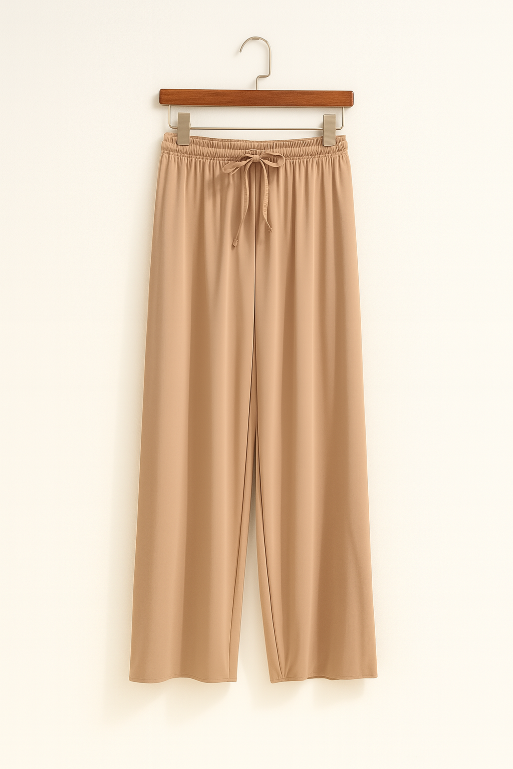 Noor | Elegante pantalón acampanado para mujer con cinturilla cómoda y perneras fluidas