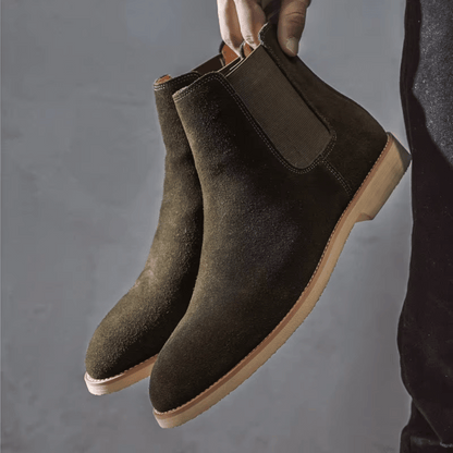 Marlowe | Botas Chelsea para Hombre Verde Oliva Ante Cómodas Sin Cordones
