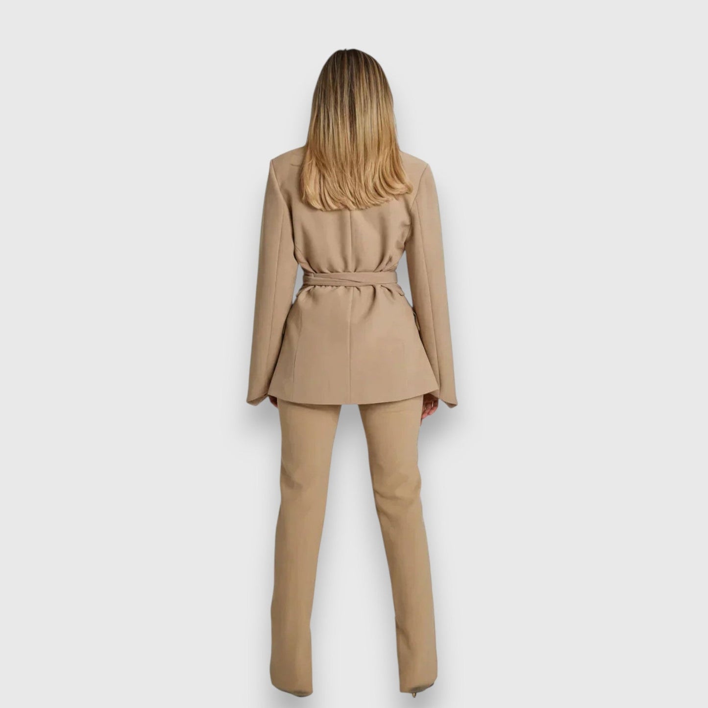 Noémie Blazer Voor Dames | Getailleerde Pasvorm, Veelzijdige Laag