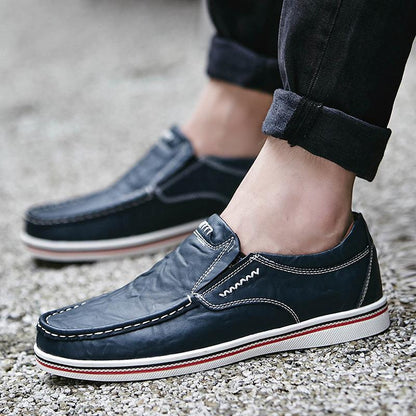 Modernos mocasines de cuero para hombre hechos a mano – comodidad clásica, estilo sin cordones